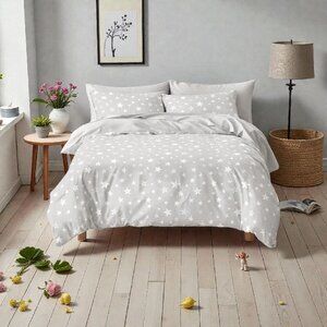 Twin 5 Piece Set 1 comforter, 1 flat sheet, 1 fitted sheet, 2 pillowcases